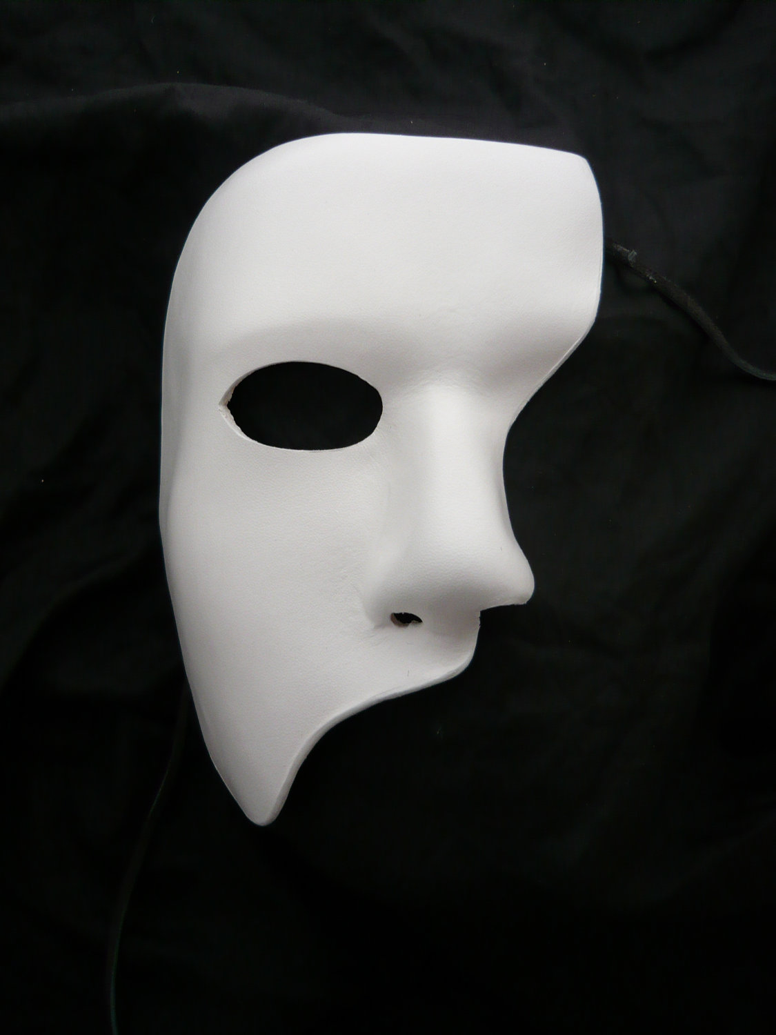 phantom-mask.jpg phantom-mask.jpg